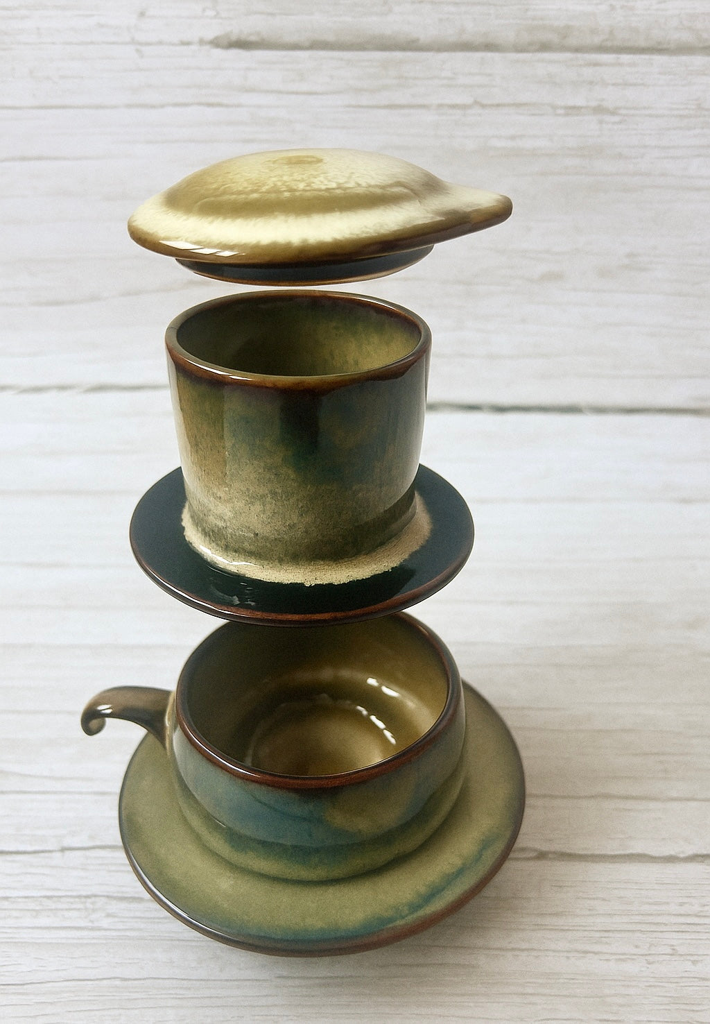 GESCHENKSET- Kaffeebohnen und Phin Set mit Kaffeefilter und passender Tasse aus Keramik in Moosgrün
